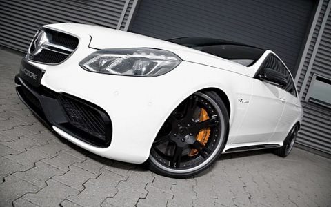 Mercedes E63 AMG por Wheelsandmore