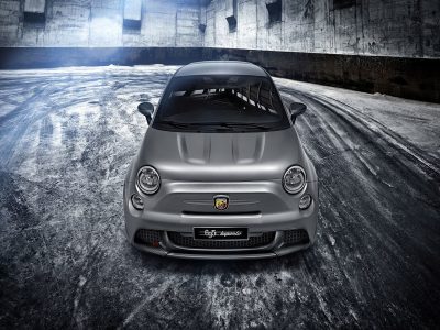 Abarth 695 Biposto: Espíritu racing de los pies a la cabeza