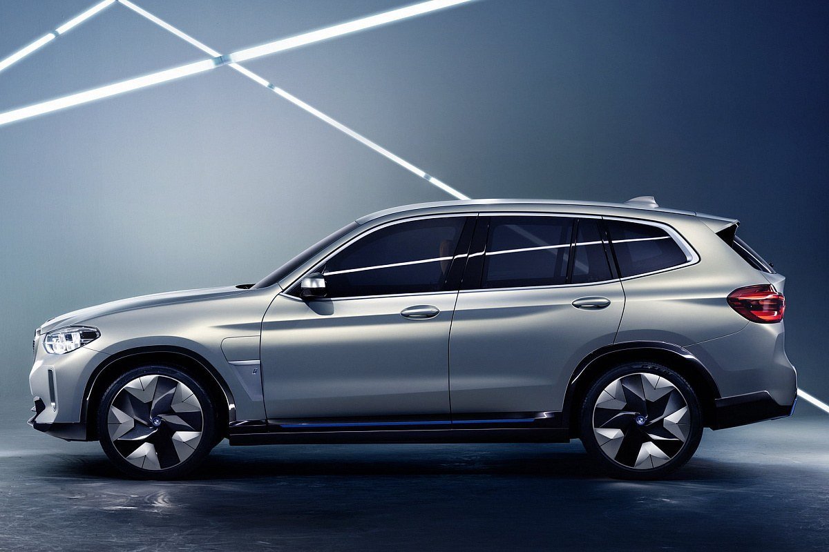 El BMW iX3 llegará en 2020: 100% eléctrico, 286 CV y 440 km de autonomía