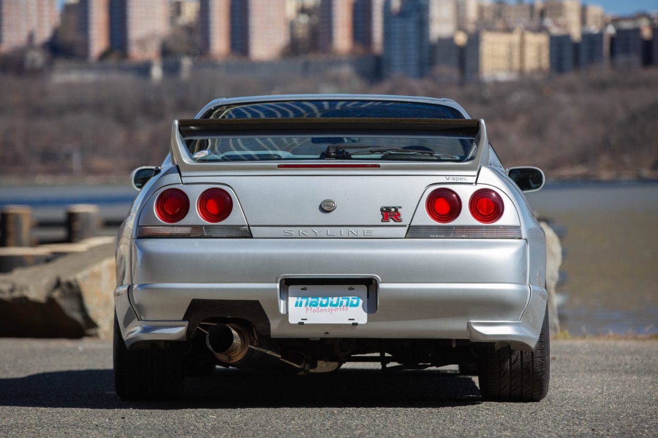 Nissan Skyline r33 v-spec