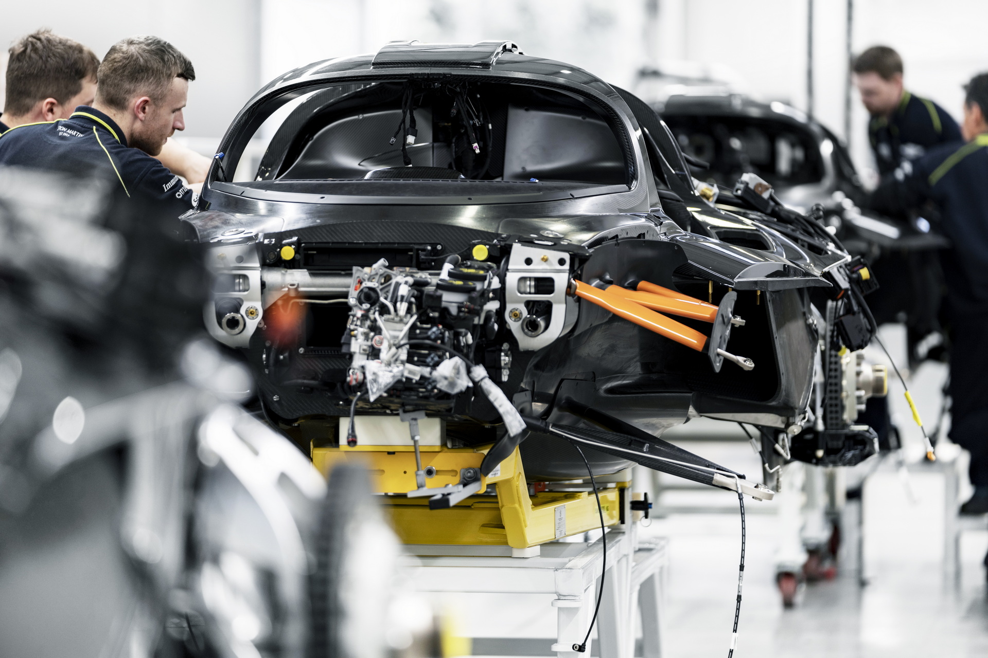 Aston Martin ya ha logrado producir la primera unidad de producción del Valkyrie