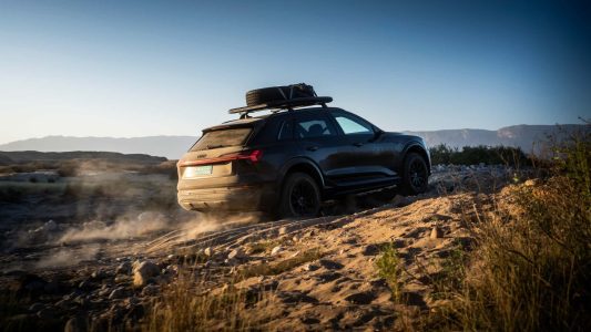 El Audi Q8 e-tron edition Dakar no te lo podrás permitir... es demasiado caro (y exclusivo)