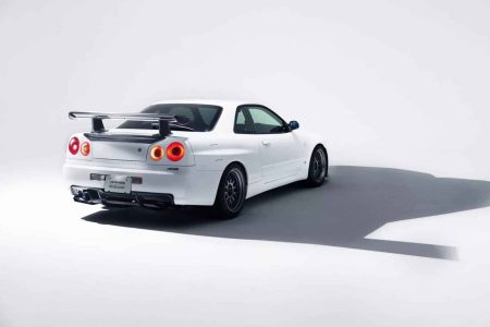 ¿Cuánto estarías dispuesto a pagar por un Nissan Skyline R34 GT-R completamente restaurado y modernizado?