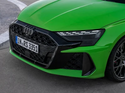 El Audi RS 3 2025 se pone al día: nueva estética, chasis reajustado y... un nuevo olor en su interior