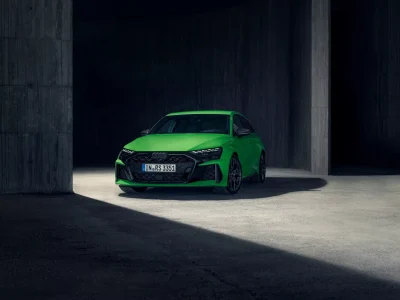 El Audi RS 3 2025 se pone al día: nueva estética, chasis reajustado y... un nuevo olor en su interior