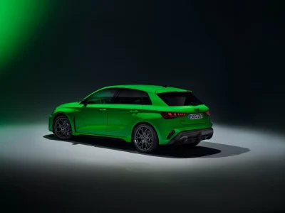 El Audi RS 3 2025 se pone al día: nueva estética, chasis reajustado y... un nuevo olor en su interior