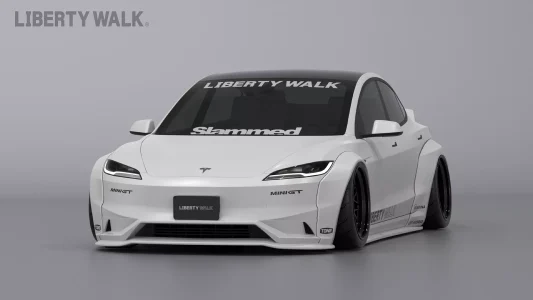 El Tesla Model 3 Highland pasa por el rodillo de Liberty Walk: así cambia radicalmente su aspecto