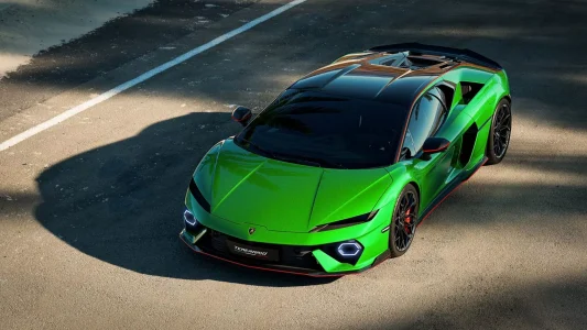 Lamborghini presenta el sustituto del Huracan: así es el Temerario, casi 1.000 CV en un V8 híbrido