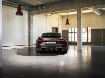 El Audi RS e-tron GT Performance es el más potente de la historia: 925 CV y es completamente eléctrico