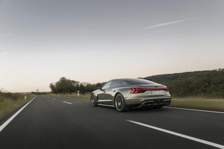 El Audi RS e-tron GT Performance es el más potente de la historia: 925 CV y es completamente eléctrico