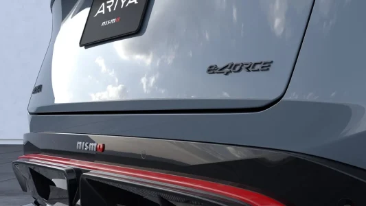 El Nissan Ariya NISMO llegará a Europa: muy por detrás en prestaciones del Tesla Model Y Performance