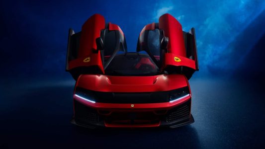 El Ferrari F80 llega con un sistema híbrido de 1200 CV y tracción a las cuatro ruedas: