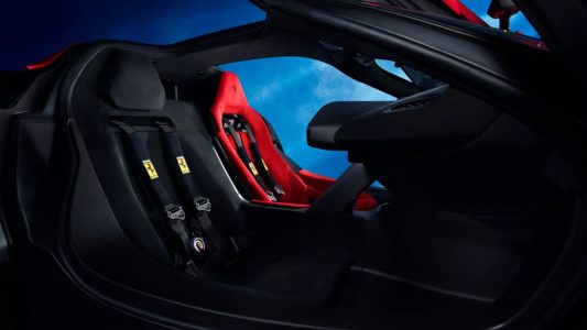 El Ferrari F80 llega con un sistema híbrido de 1200 CV y tracción a las cuatro ruedas: