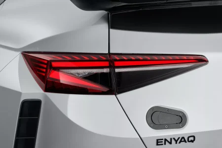 El Skoda Enyaq RS Race auna tres conceptos controvertidos: SUV, competición y 100% eléctrico