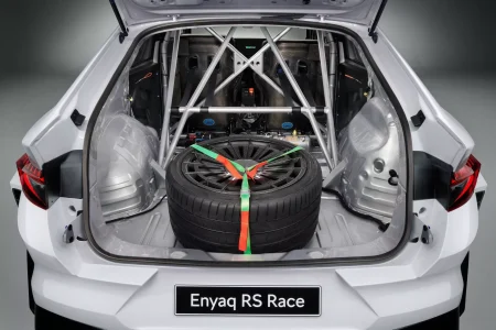 El Skoda Enyaq RS Race auna tres conceptos controvertidos: SUV, competición y 100% eléctrico