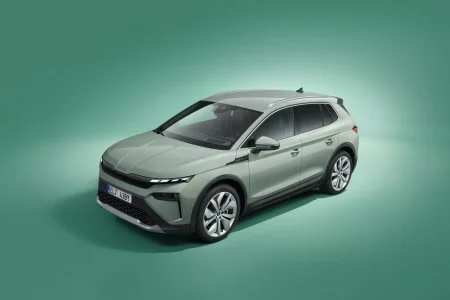 Škoda Elroq: el b-SUV checo que es 100% eléctrico, tiene hasta 560 km de autonomía y arranca en 34.490 euros