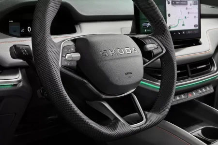 Škoda Elroq: el b-SUV checo que es 100% eléctrico, tiene hasta 560 km de autonomía y arranca en 34.490 euros