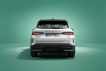 Škoda Elroq: el b-SUV checo que es 100% eléctrico, tiene hasta 560 km de autonomía y arranca en 34.490 euros