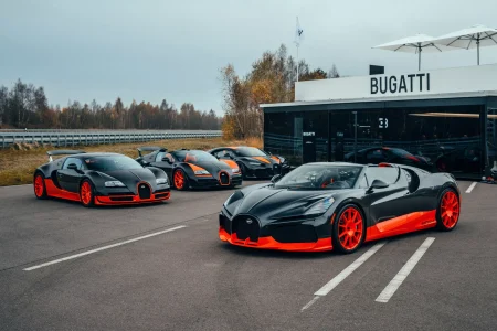 El Bugatti W16 Mistral ya es el descapotable más rápido del mundo tras alcanzar los 453,91 km/h