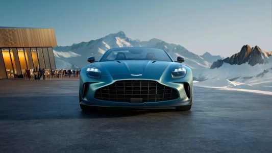 Aston Martin Vantage Roadster 2025: la capota más rápida del mercado... con 665 CV de potencia