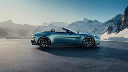 Aston Martin Vantage Roadster 2025: la capota más rápida del mercado... con 665 CV de potencia