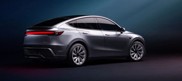 El Tesla Model Y Juniper se ha desvelado en China: ahora con cámara frontal delantera y palanca para los intermitentes