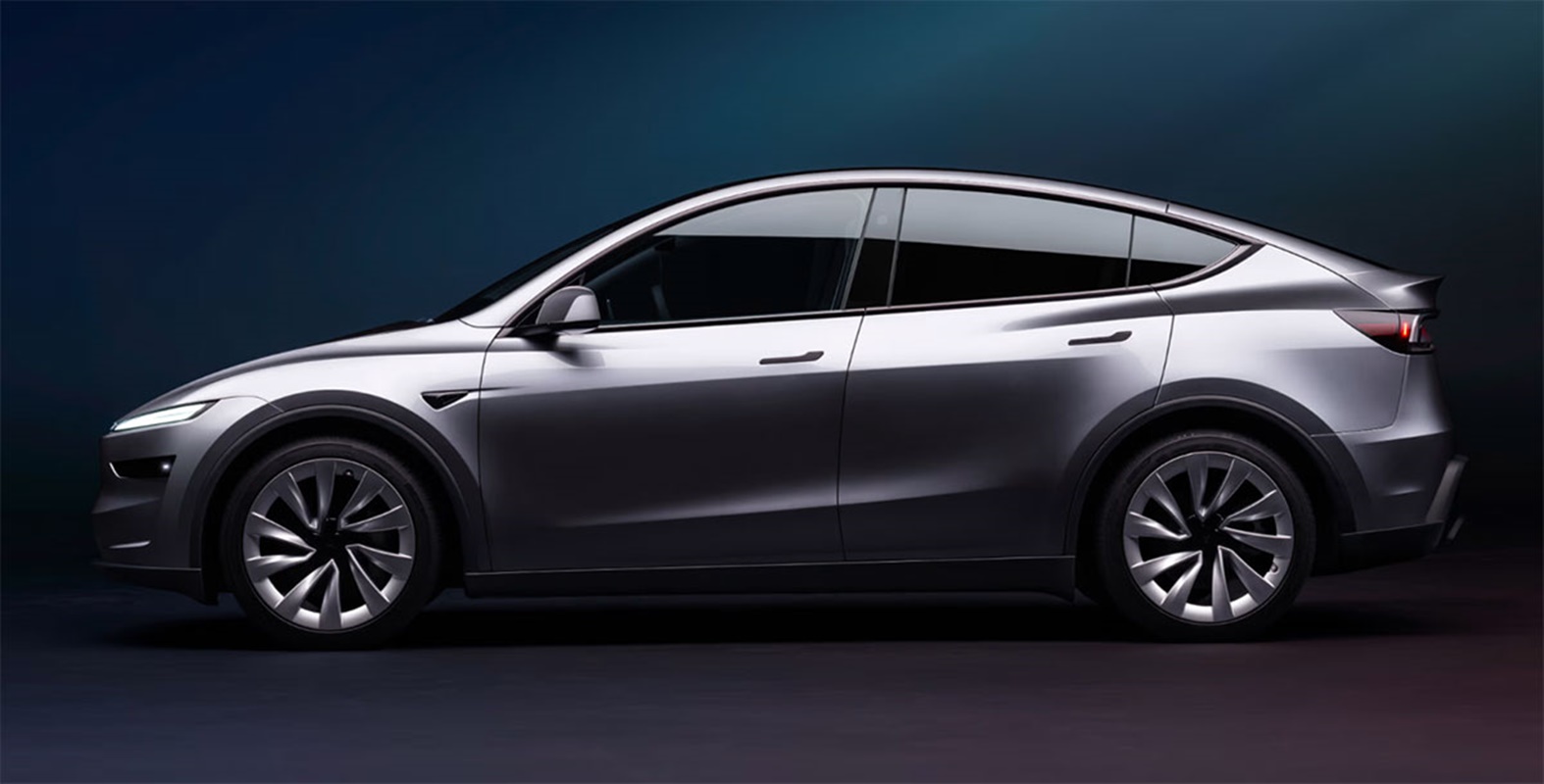 El Tesla Model Y Juniper se ha desvelado en China: ahora con cámara frontal delantera y palanca para los intermitentes