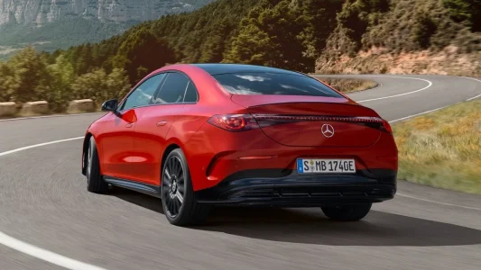 Mercedes presenta el nuevo CLA eléctrico con plataforma de 800 voltios y 792 km de autonomía homologada