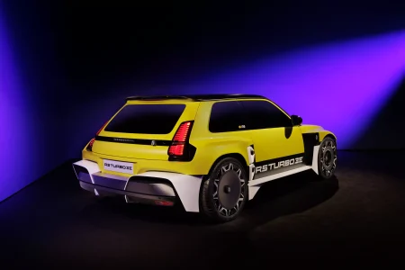 Vuelve el 'culogordo': así es el Renault 5 Turbo 3E con 540 CV, y 4.800 Nm de par